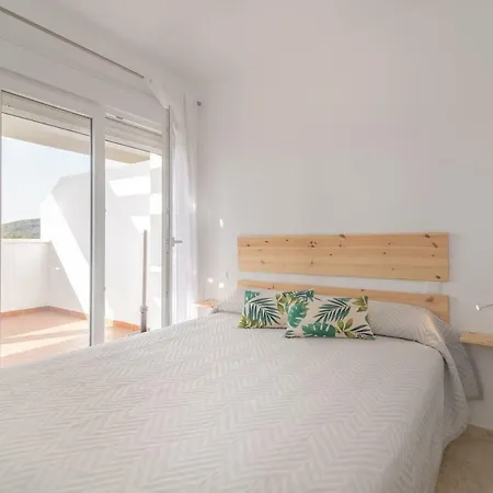 Recently Decorated 2bdr Penthouse In Apartment Fuengirola